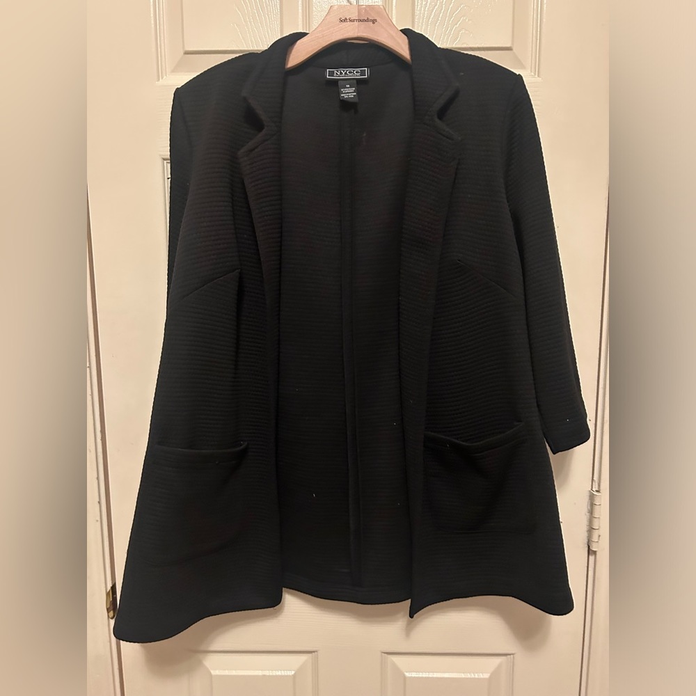 NNYC Woman’s Black Blazer